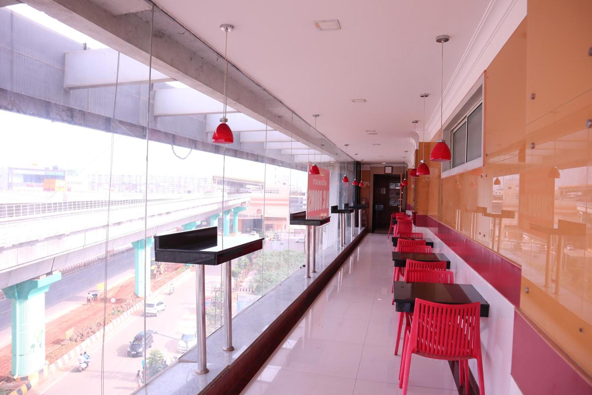 Sri Sai Ram Suites Bangalore Bagian luar foto